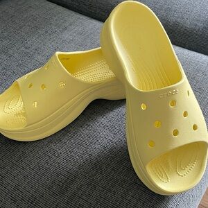 CROCS womens Light Yellow Sandals